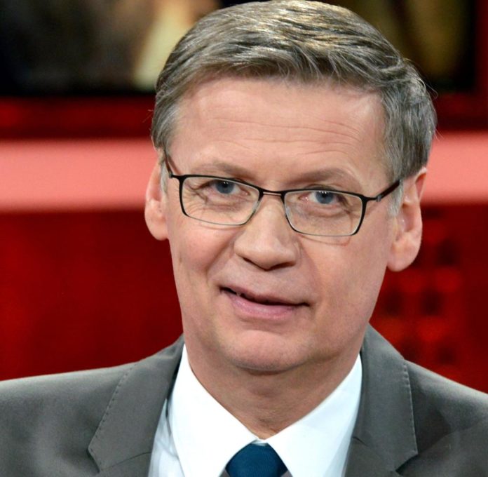 Günther Jauch Das Vermögen & Einkommen des Moderators 2019